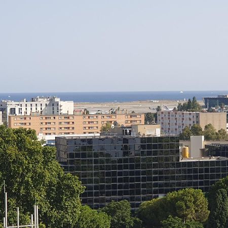 Big Flat Sea Vieuw 95 M2 5 Rooms Near Airport 5 Min Train 3 Min And Tram On Site, Beach 7 Min, 2 Showers And 2 Toilets , Neuf Grand Appartement 95 M2 5 Chambres Proche Aeroport 5 Min Train 3 Min Et Tramway Sur Place, Plage 7 Min 2 Douches Et 2 Wc Vue Nice Eksteriør billede
