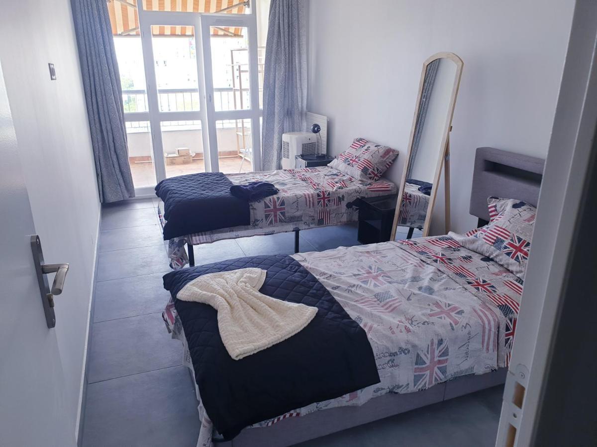Big Flat Sea Vieuw 95 M2 5 Rooms Near Airport 5 Min Train 3 Min And Tram On Site, Beach 7 Min, 2 Showers And 2 Toilets , Neuf Grand Appartement 95 M2 5 Chambres Proche Aeroport 5 Min Train 3 Min Et Tramway Sur Place, Plage 7 Min 2 Douches Et 2 Wc Vue Nice Eksteriør billede