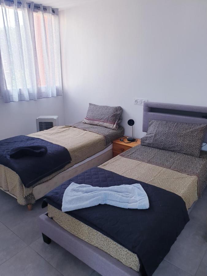 Big Flat Sea Vieuw 95 M2 5 Rooms Near Airport 5 Min Train 3 Min And Tram On Site, Beach 7 Min, 2 Showers And 2 Toilets , Neuf Grand Appartement 95 M2 5 Chambres Proche Aeroport 5 Min Train 3 Min Et Tramway Sur Place, Plage 7 Min 2 Douches Et 2 Wc Vue Nice Eksteriør billede