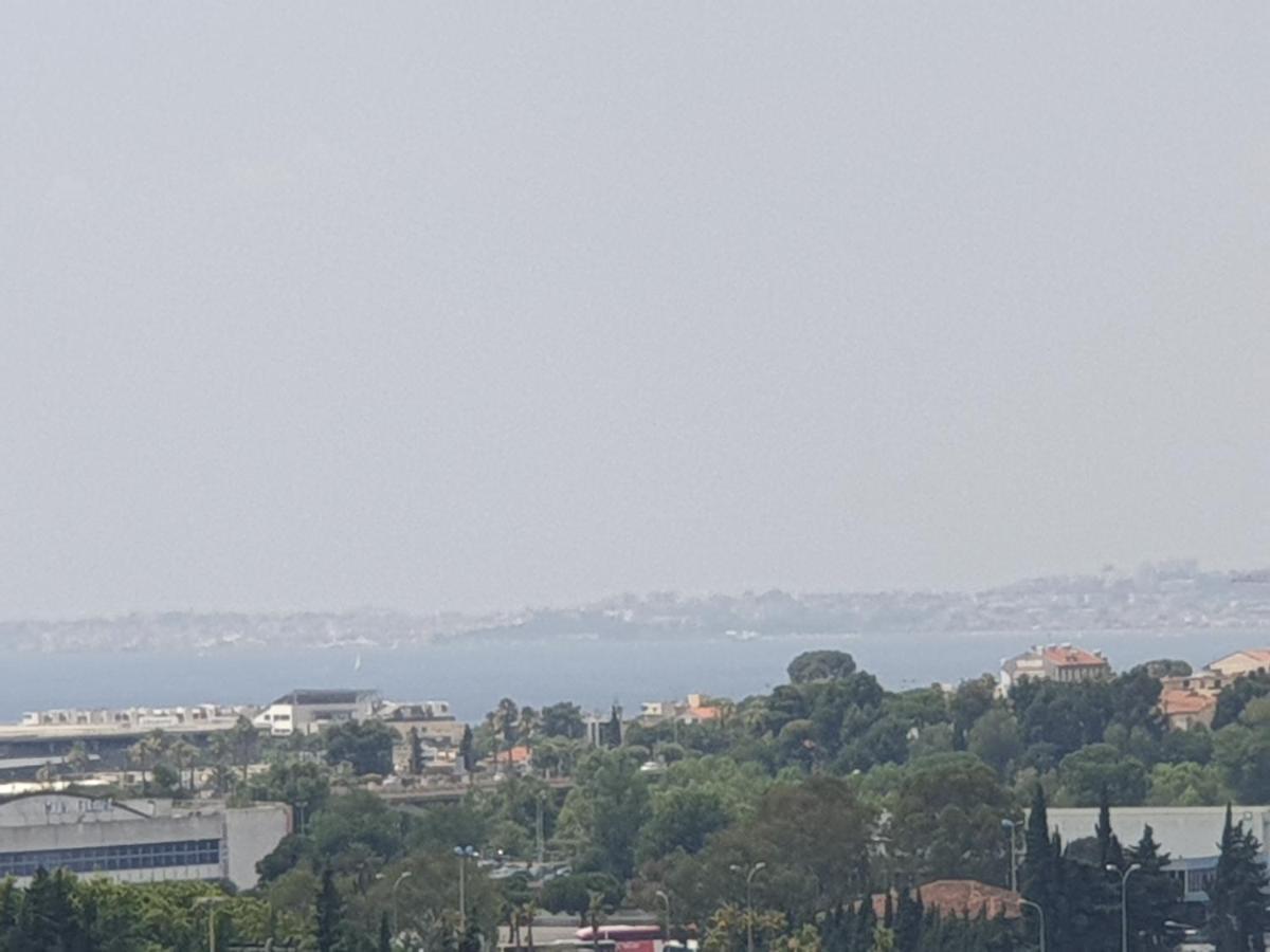 Big Flat Sea Vieuw 95 M2 5 Rooms Near Airport 5 Min Train 3 Min And Tram On Site, Beach 7 Min, 2 Showers And 2 Toilets , Neuf Grand Appartement 95 M2 5 Chambres Proche Aeroport 5 Min Train 3 Min Et Tramway Sur Place, Plage 7 Min 2 Douches Et 2 Wc Vue Nice Eksteriør billede